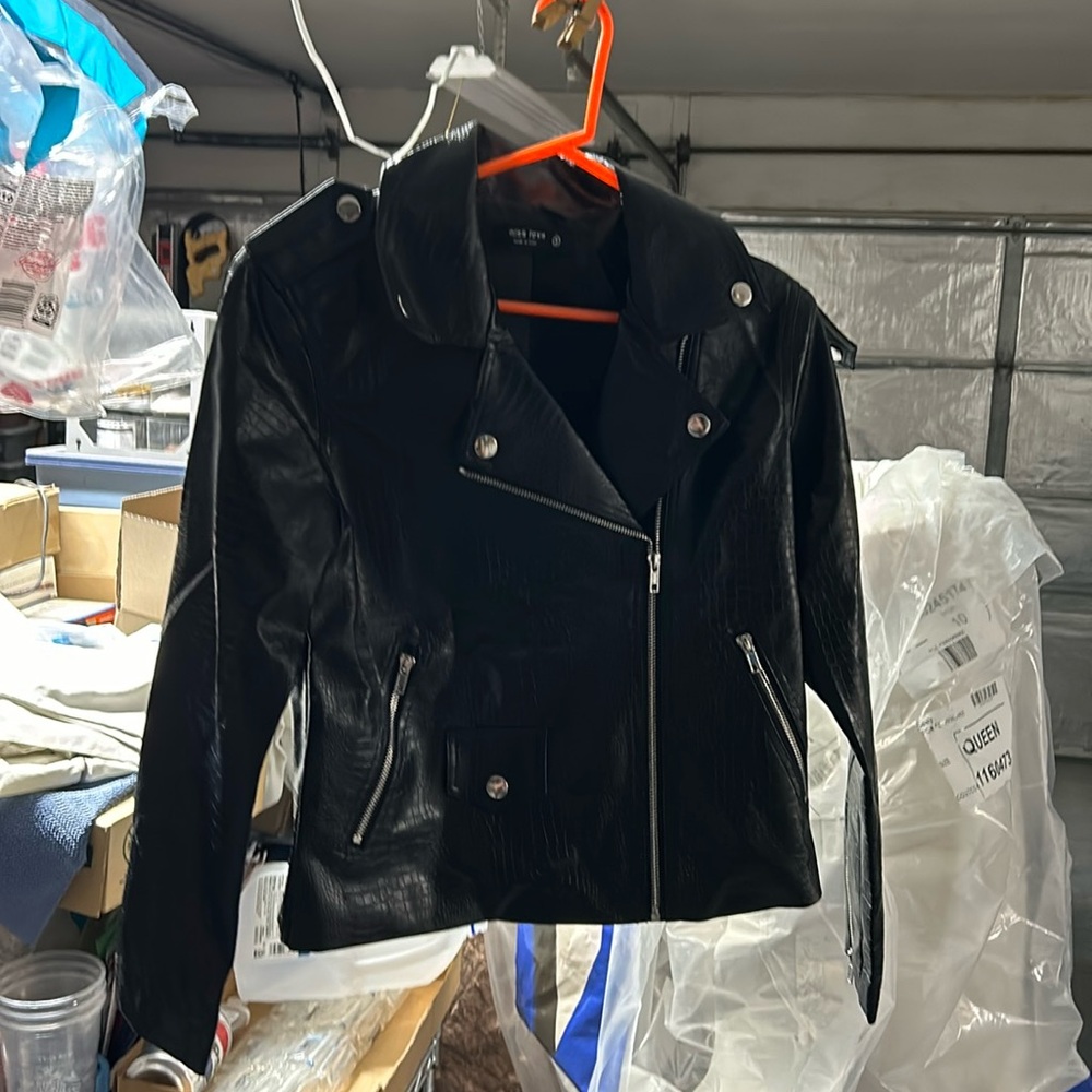 Women’s leather jacket